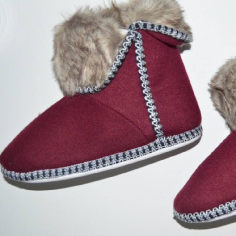 Isaac Mizrahi Rolled Slipper